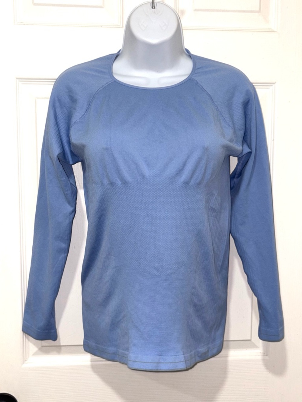 Patagonia Light Blue Athletic Long Sleeve Top Size Medium